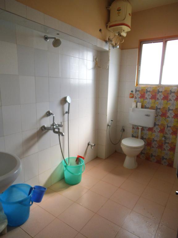 City Centre Hotel Агартала Стая снимка