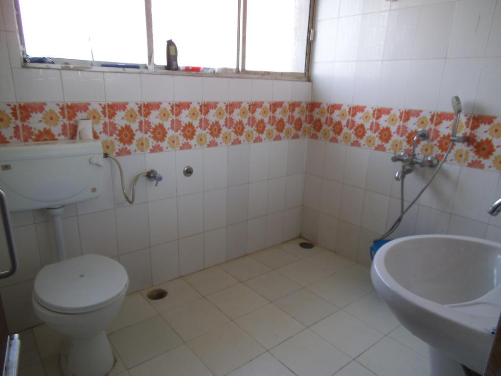 City Centre Hotel Агартала Стая снимка