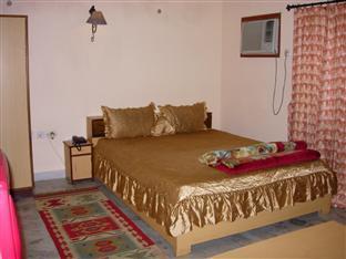 City Centre Hotel Агартала Екстериор снимка