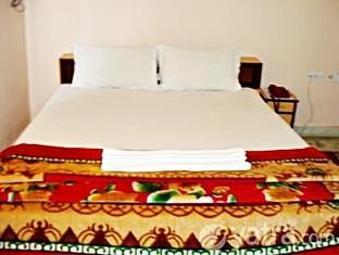 City Centre Hotel Агартала Екстериор снимка
